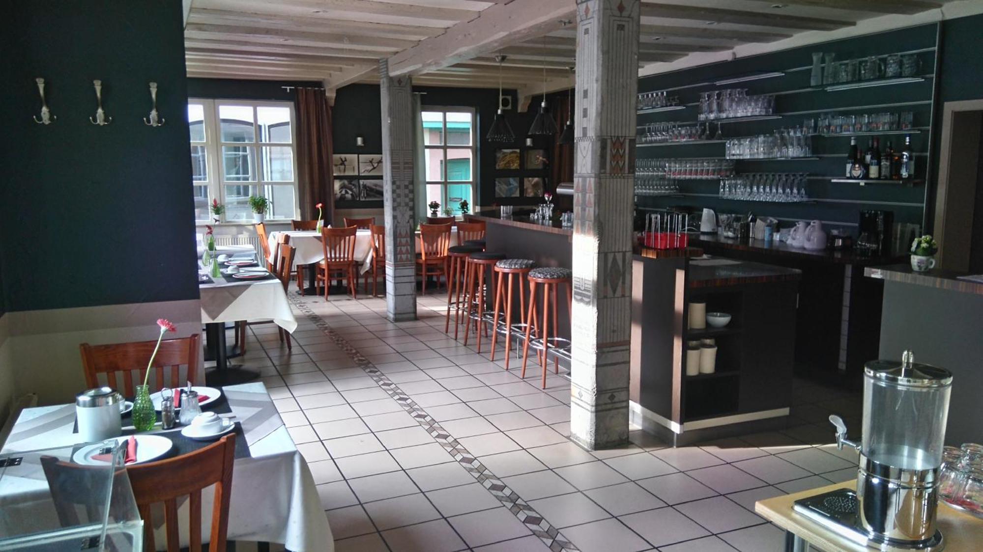 Hotel Loewensteiner Hof Haus Am Neuplatz فيرتهايم المظهر الخارجي الصورة