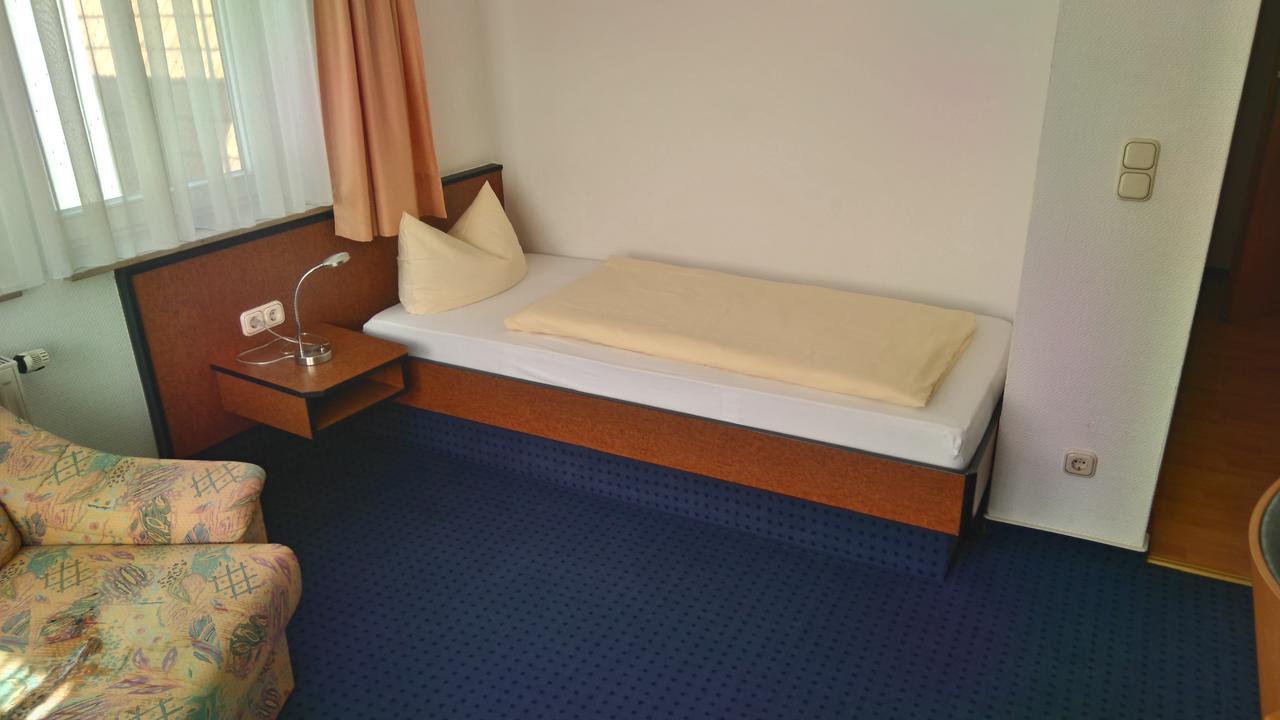 Hotel Loewensteiner Hof Haus Am Neuplatz فيرتهايم المظهر الخارجي الصورة
