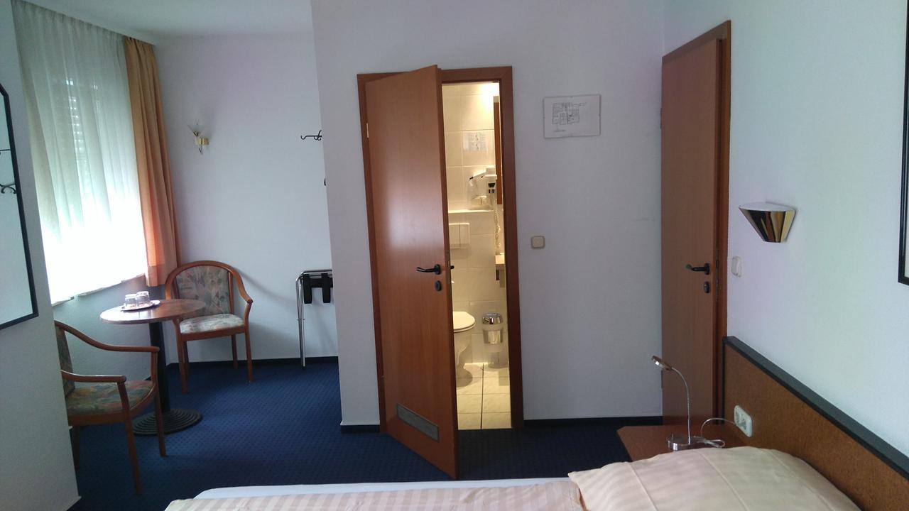 Hotel Loewensteiner Hof Haus Am Neuplatz فيرتهايم المظهر الخارجي الصورة