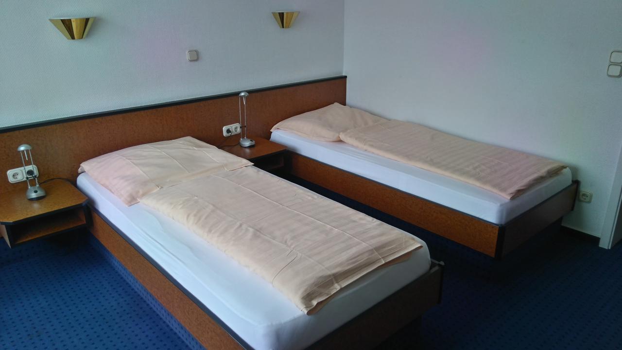 Hotel Loewensteiner Hof Haus Am Neuplatz فيرتهايم المظهر الخارجي الصورة